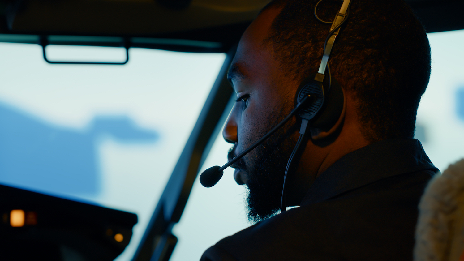 5 Things to Start Your Career in Aviation Management